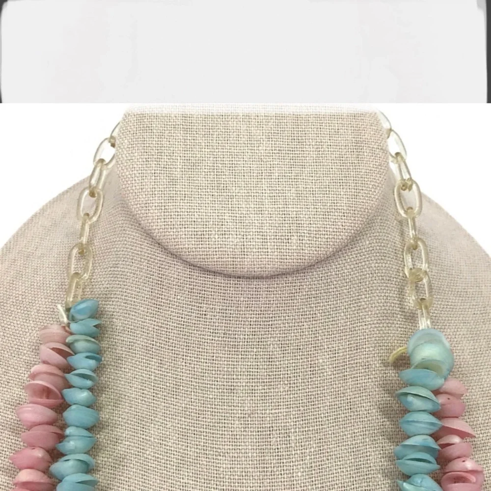 Vintage dyed rose &‎ skyblue shell & celluloid chain necklace